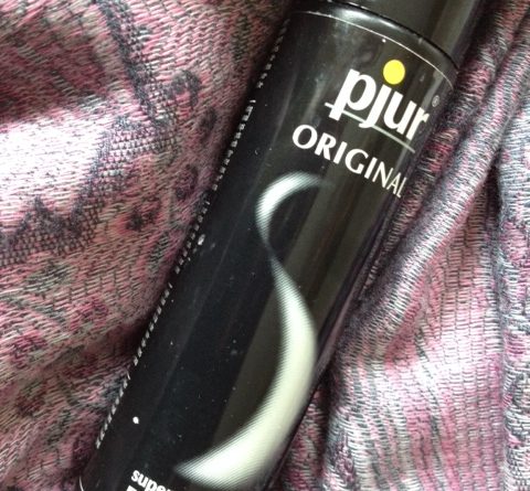 Pjur Gleitgel Produktempfehlung für Yoni-Massage
