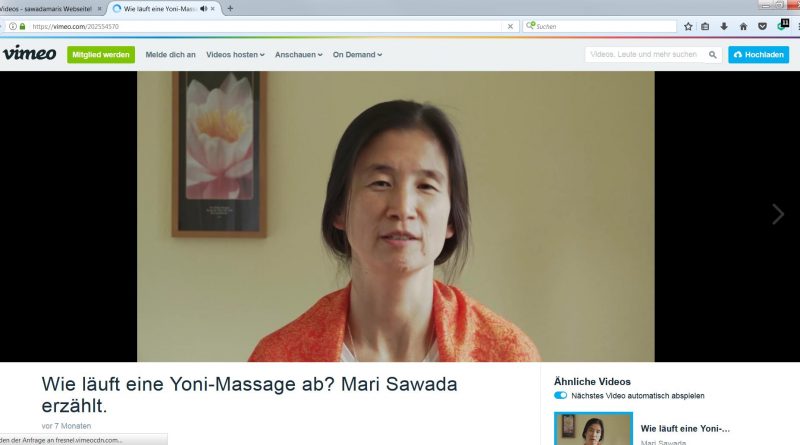 Mari Sawada erklärt den Ablauf der Yoni-Massage